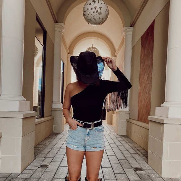 Fringed one shoulder bodysuit - Picture 3 of 4